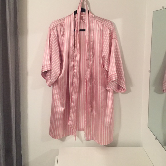 Victoria's Secret Satin Kimono