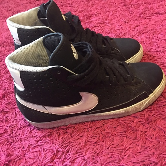 Nike blazer mids