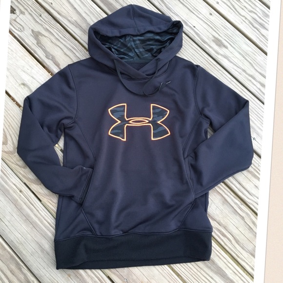 🎗Under Armour hoodie🎗