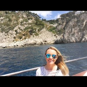 Meet your Posher, Gina