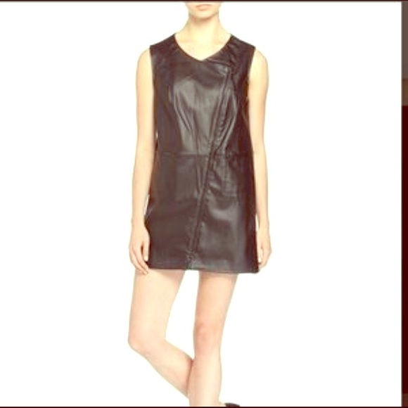 🚫SOLD🚫💥FLASH SALE💥Black Leather Dress 😎