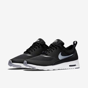 Nike THEAS