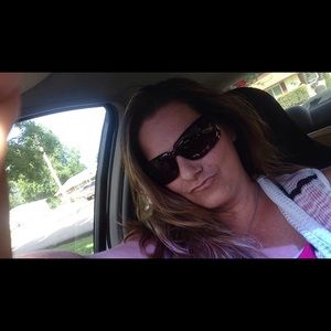 Meet your Posher, Christi