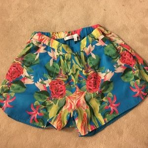 Lovers + Friends floral shorts size XS