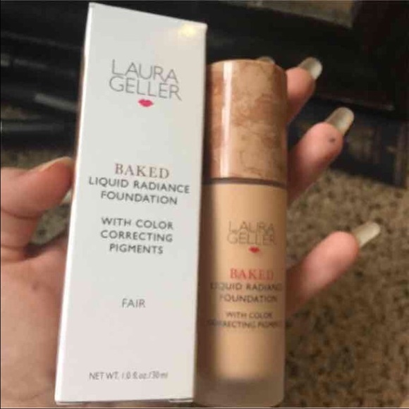 Laura Geller Baked Liquid Radiance Foundation