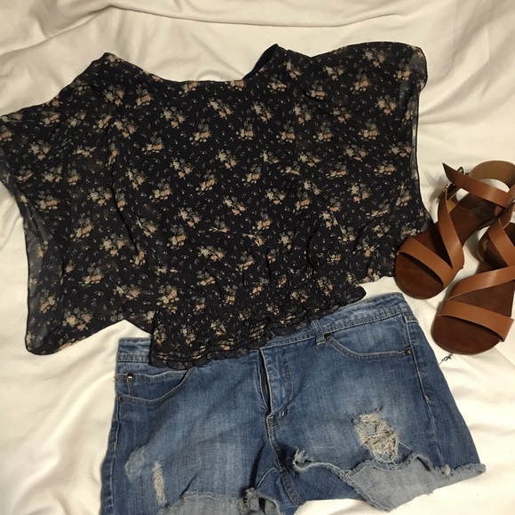 Agaci top and shorts
