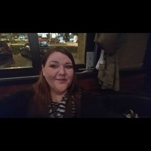 Meet your Posher, Charlsie