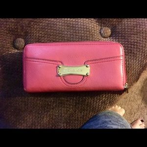 Michael Kors Watermelon 🍉 Leather Wallet EUC