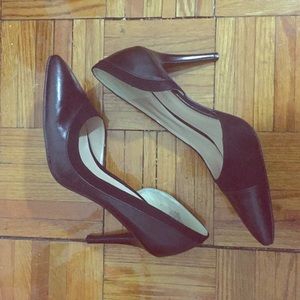 Like New: Nine West black pumps