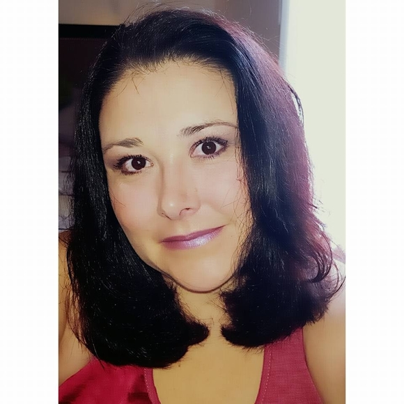 Meet your Posher, J.j.