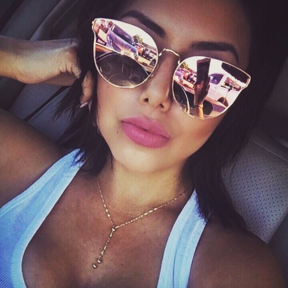 NBF ❤️ Quay Australia All My Love Sunglasses - Picture 2 of 4