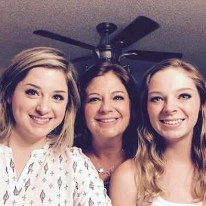 Meet your Posher, Angela