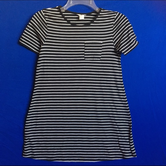 Black and white girls top