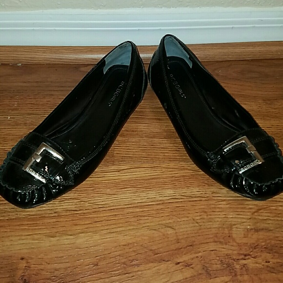 BCBG flats