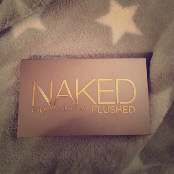 Urban Decay Naked Flushed