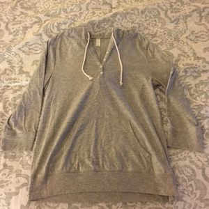 3/4 length sleeve hoodie with pocket