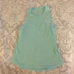 Lightweight tank top