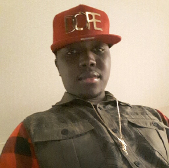 Meet your Posher, Alagie