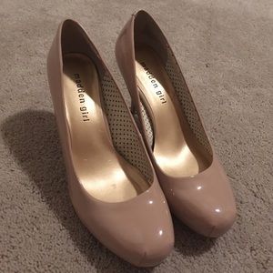 MADDEN GIRL NUDE PUMPS (2.5 INCHES)