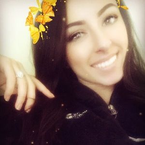 Meet your Posher, Hailey