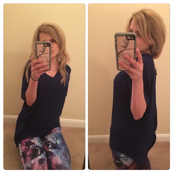 ⚡️SALE⚡️Navy Rolled-up T-shirt - Picture 2 of 3