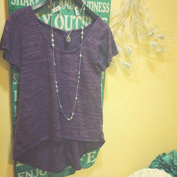 ALL SIZES AVAILABLE Super soft short sleeve top