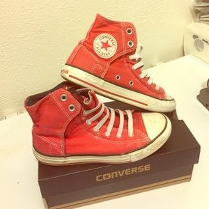 Red converse size 2