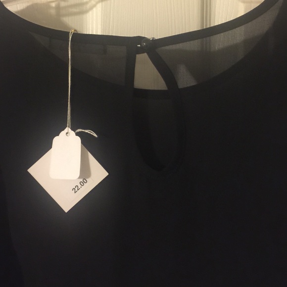 Black blouse - Picture 4 of 4