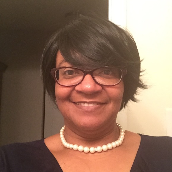 Meet your Posher, Doreen - Picture 1 of 1