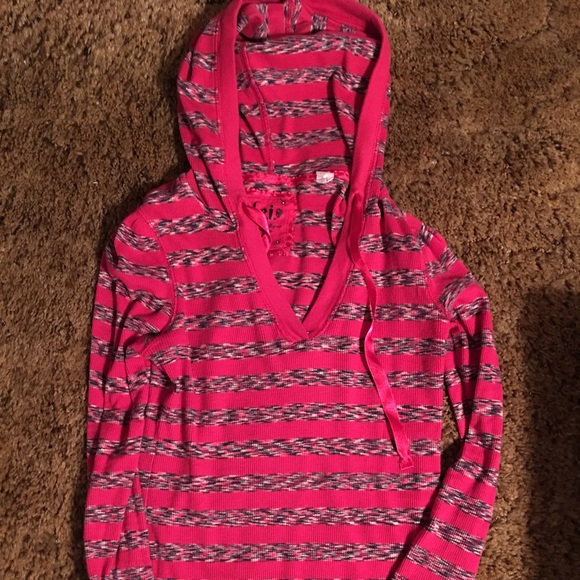 Levi long sleeve shirt