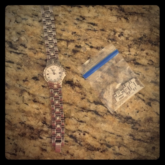 Bulova watch - Picture 2 of 4