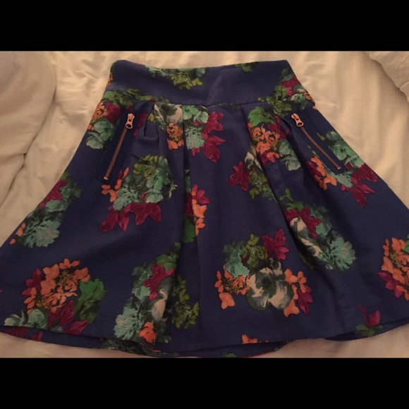 Anthropologie Dresses & Skirts - Anthropologie 🌺 Skirt 👛 By Maeve