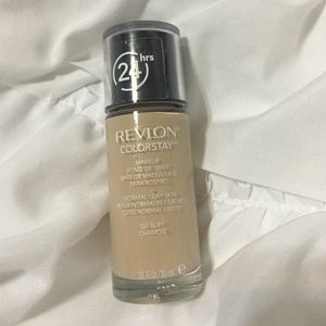 Revlon Colorstay