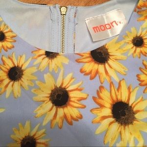 DAISY zip Top