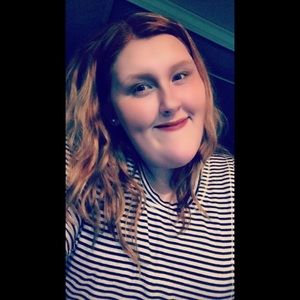 Meet your Posher, Carlee