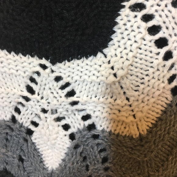 Vintage button up poncho - Picture 4 of 4