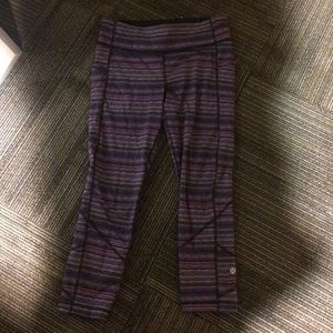 Pace rival lulu lemon leggings