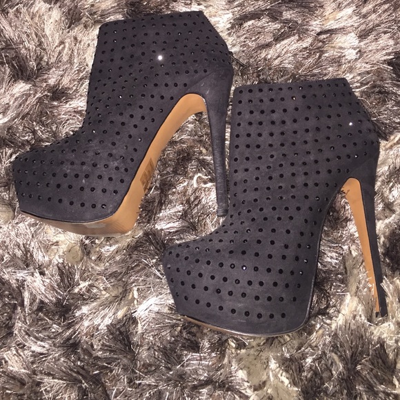 High stiletto sexy boot with dark rhinestones