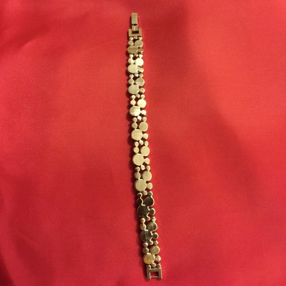 Unique bracelet with middle Rhinestone - Picture 4 of 4