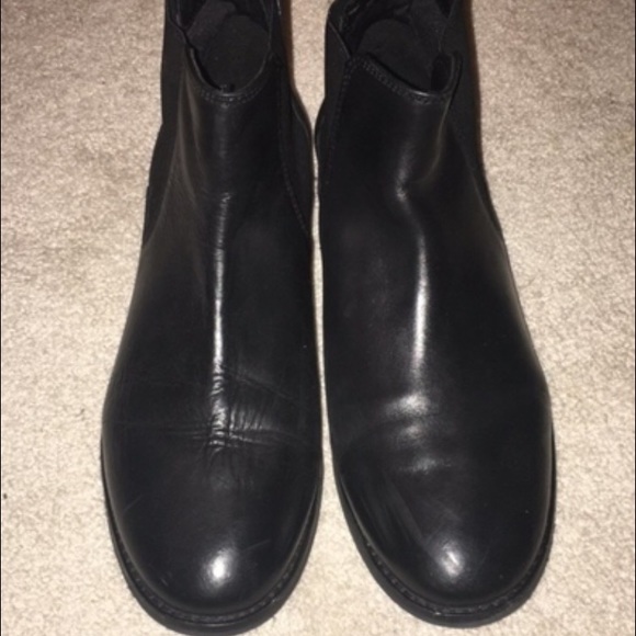 Black Leather Chelsea Boots