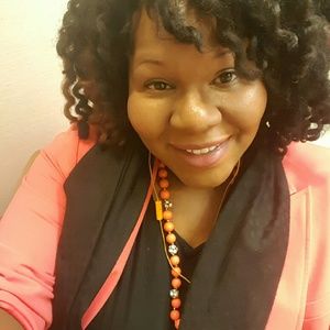 Meet your Posher, Simmone