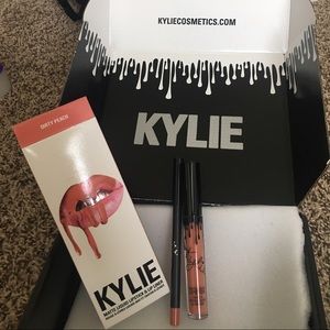 Dirty peach Kylie lip kit