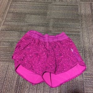 Tracker IV patterned shorts