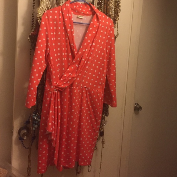 Sexy business dress - polka dots