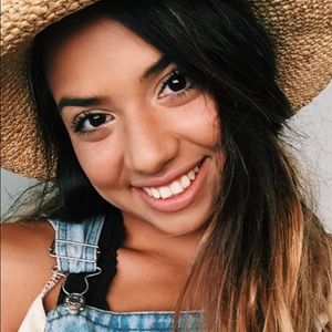 Meet your Posher, Paulina