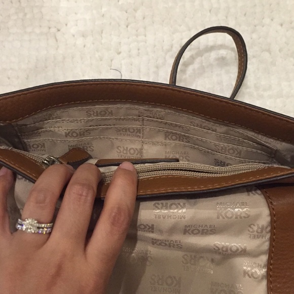 Small Michael Kors shoulder bag - Picture 3 of 4
