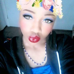 Meet your Posher, Tina