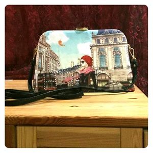 Travel Girl Purse