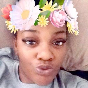 Meet your Posher, Tiara