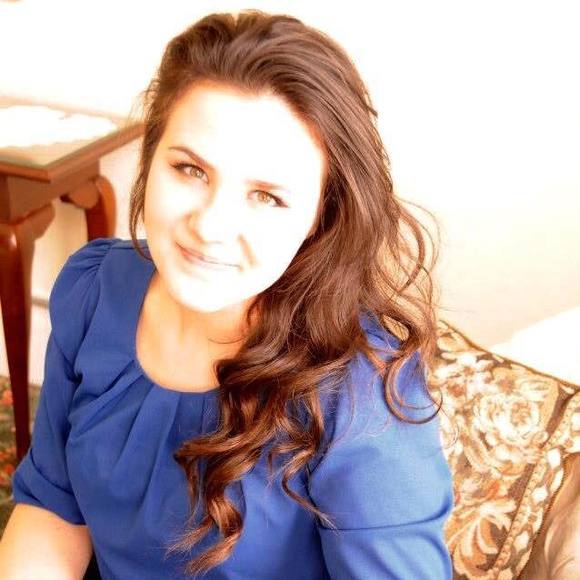 Meet your Posher, Alexis - Picture 1 of 1